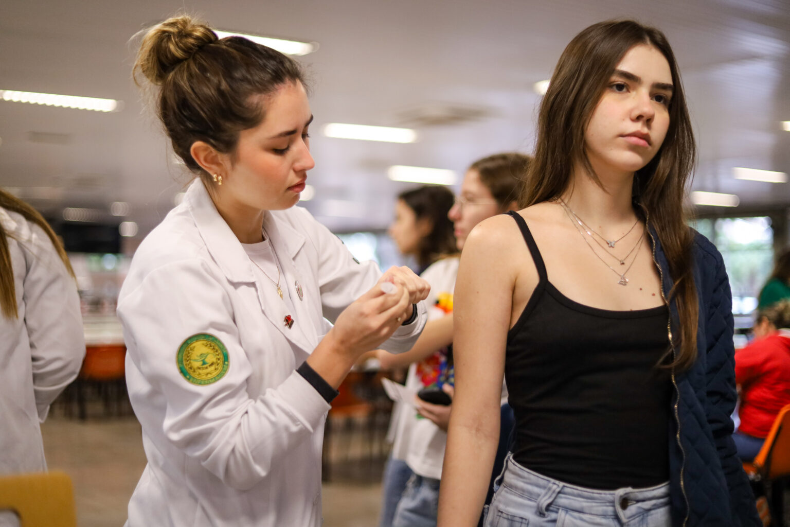 Prefeitura aplica mais de 1,4 mil vacinas contra a gripe na Universidade Estadual de Maringá