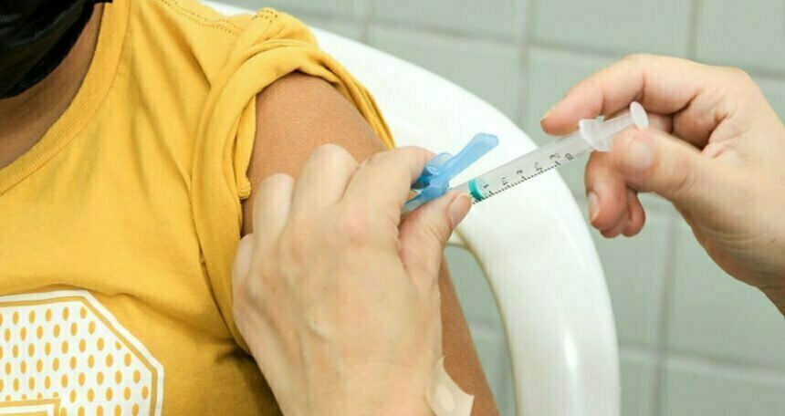 Maringá realiza mutirão de vacinação contra Covid-19 no Terminal