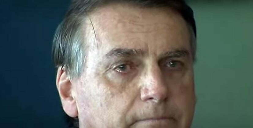 Bolsonaro chorando