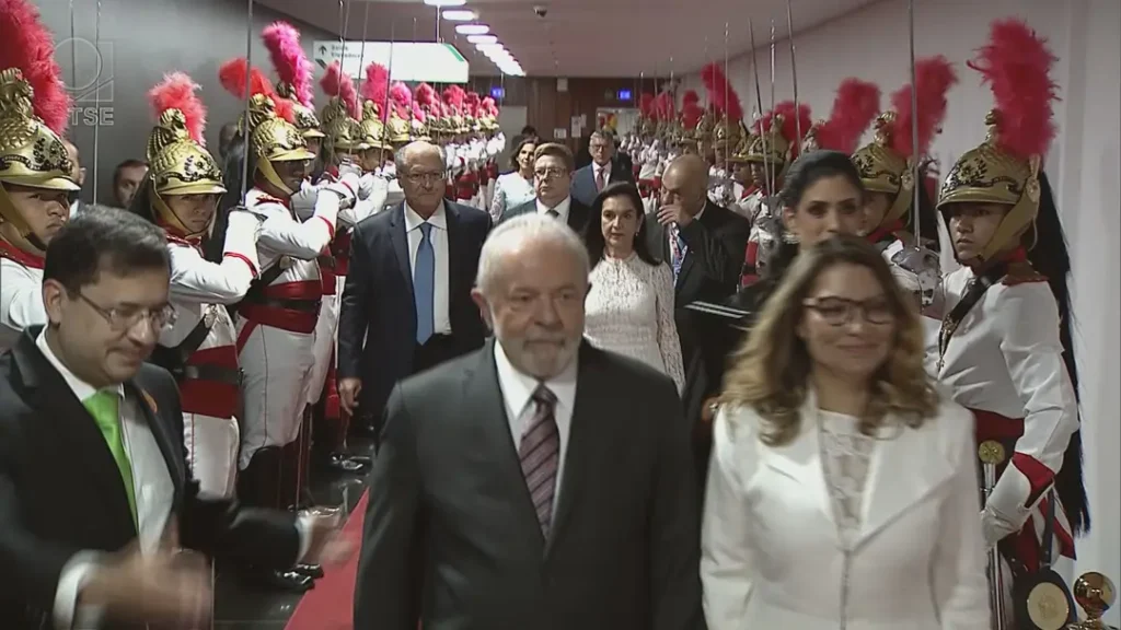 Lula e Janja chegam de helicóptero para diplomação, Reprodução: GloboNews