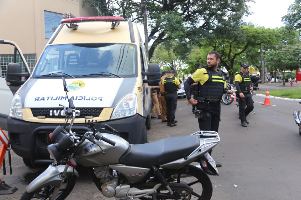Operação integrada da Semob e PM apreende 18 veículos; motocicleta soma R$ 65 mil em débitos
