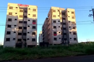 Ocupação de apartamentos em Paiçandu