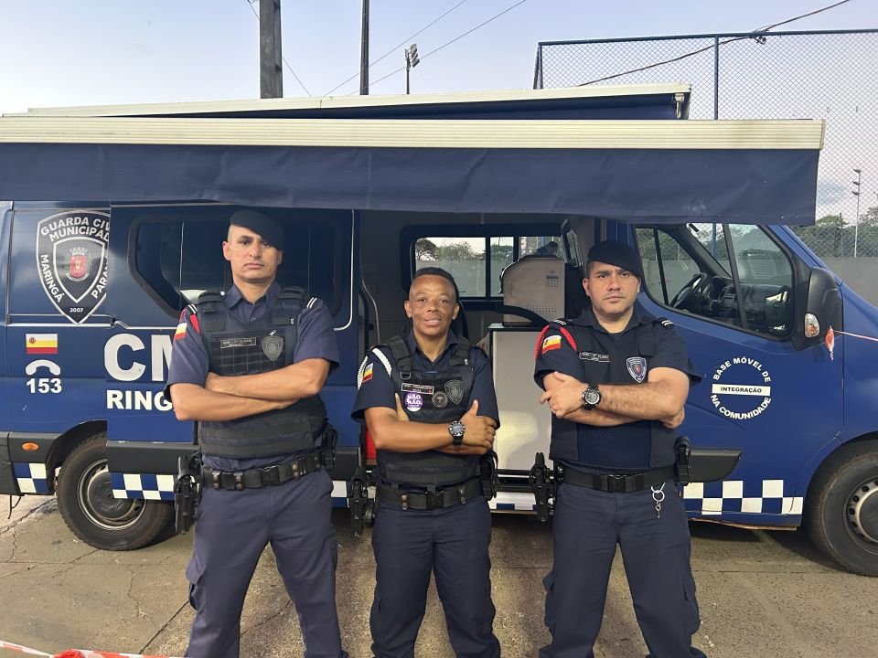 Carnaval de Maringá 2023 reúne cerca de 20 mil pessoas na Vila Olímpica