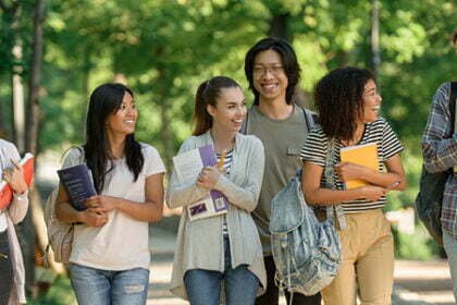 Estude no Canadá; Um mundo de possibilidades aguarda
