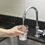 água na torneira