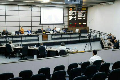 Câmara de Maringá aprova 5 projetos e vota 15 requerimentos nesta quinta, 30