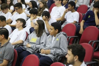 Maringá: Mais de 600 jovens e adolescentes participam da ′Semana do Jovem Aprendiz′