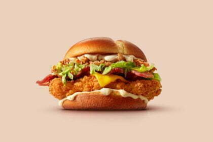 <strong>McDonald's apresenta novo McCrispy Chicken Legend</strong>
