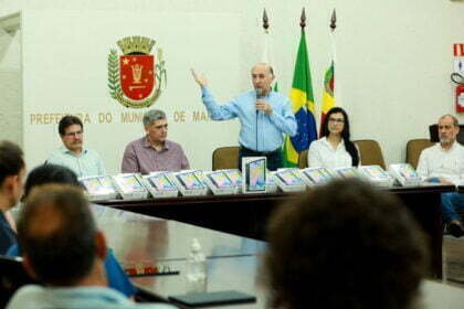 Maringá: Prefeitura entrega 50 tablets para servidores do setor de Fiscalização da Secretaria de Fazenda