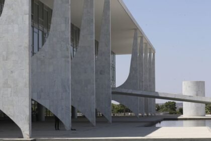 Decreto institui cotas raciais em 30% dos cargos de confiança