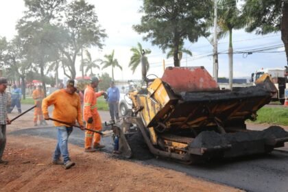 Maringá: Equipes intensificam manutenção asfáltica na Avenida Morangueira e em diversas regiões