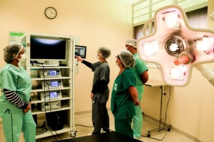 Prefeitura recebe doação de equipamentos para o Centro Cirúrgico do Hospital Municipal na segunda, 27