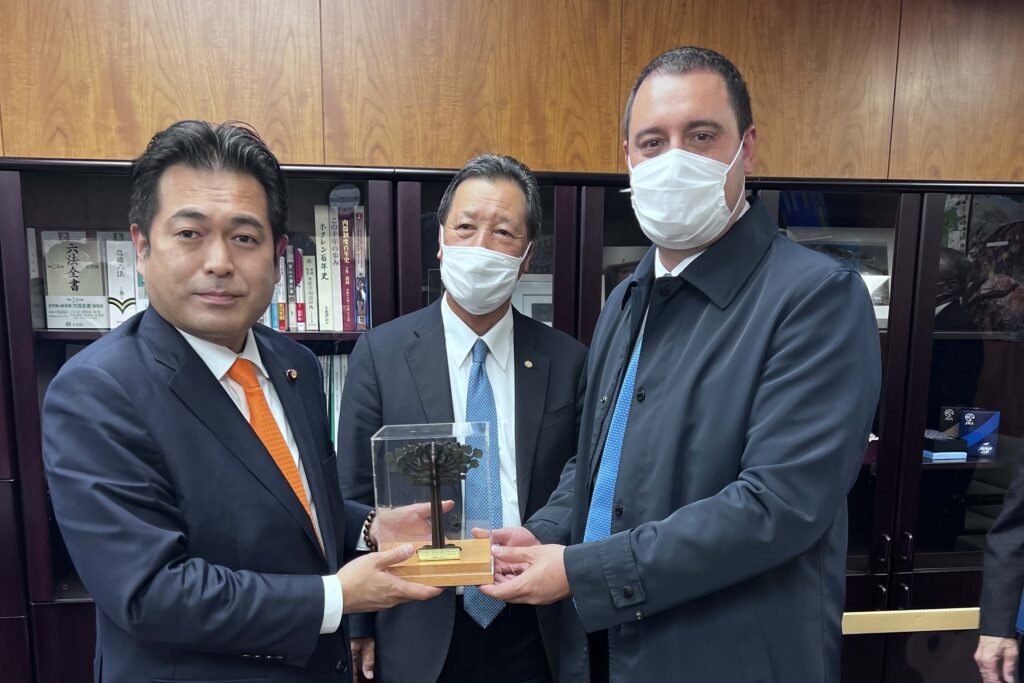 No Japão, Ratinho Junior apresenta Paraná ao vice-ministro da Agricultura, Atsushi Nonaka 7 No Japão, Ratinho Junior apresenta Paraná ao vice-ministro da Agricultura, Atsushi Nonaka