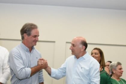 Prefeito de Maringá transfere cargo ao vice e se prepara para deixar o país rumo a Portugal