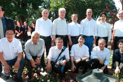 Prefeito de Maringá recebe comitiva de Kakogawa para celebrar os 50 anos de irmandade com a cidade japonesa