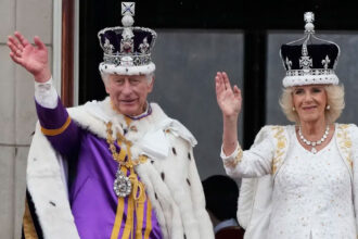 Rei Charles e a rainha Camilla