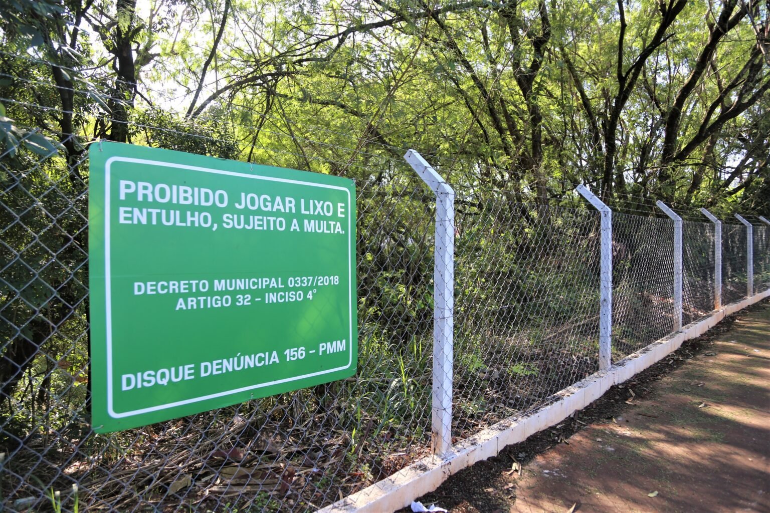 Prefeitura de Maringá protege fundos de vale e realiza 1,8 mil m² de cercamento em 4 meses