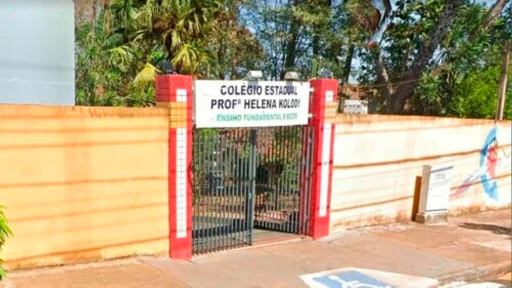 Ex-aluno entrou armado no Colégio de Cambé, uma aluna morreu e outro aluno foi baleado