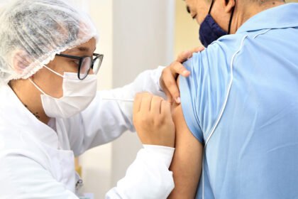 Maringá realiza ′Dia D de Vacinação′ nas 34 UBSs neste sábado, 17