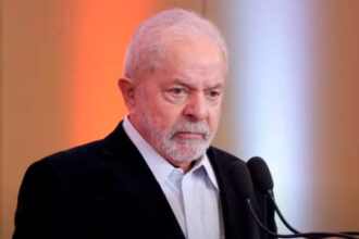 Lula passa por procedimento médico quadril direito sem intercorrências
