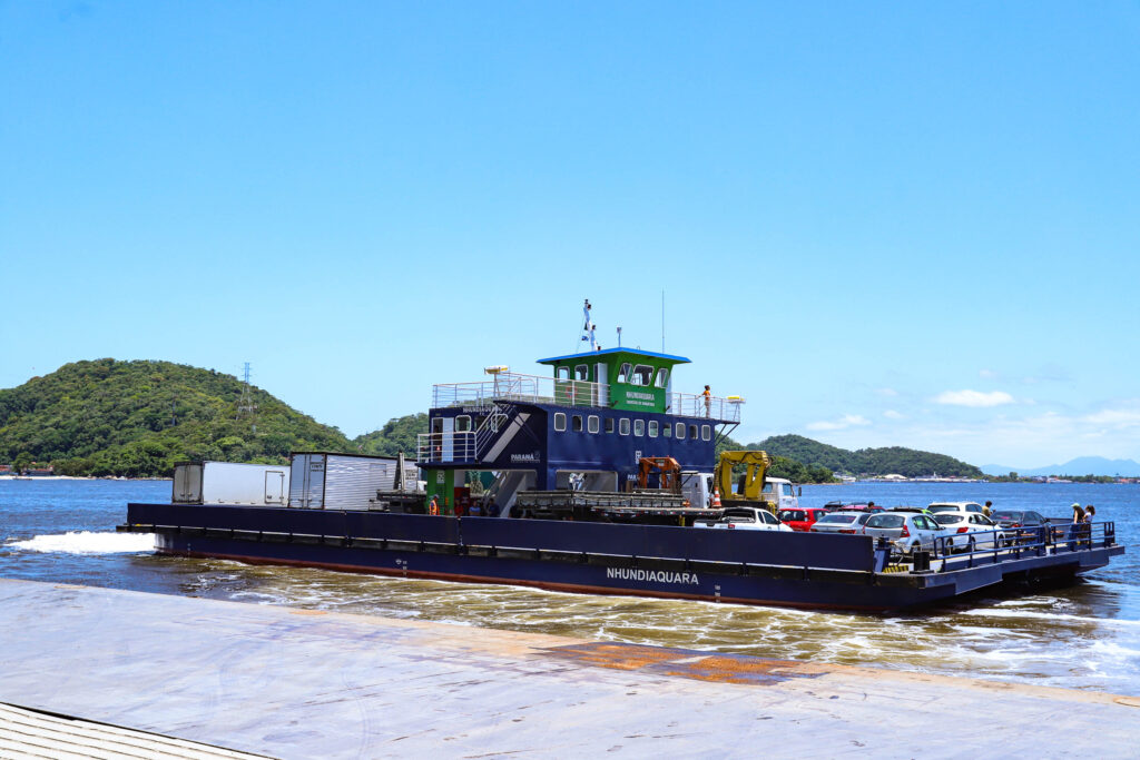 Ferry boat de Guaratuba