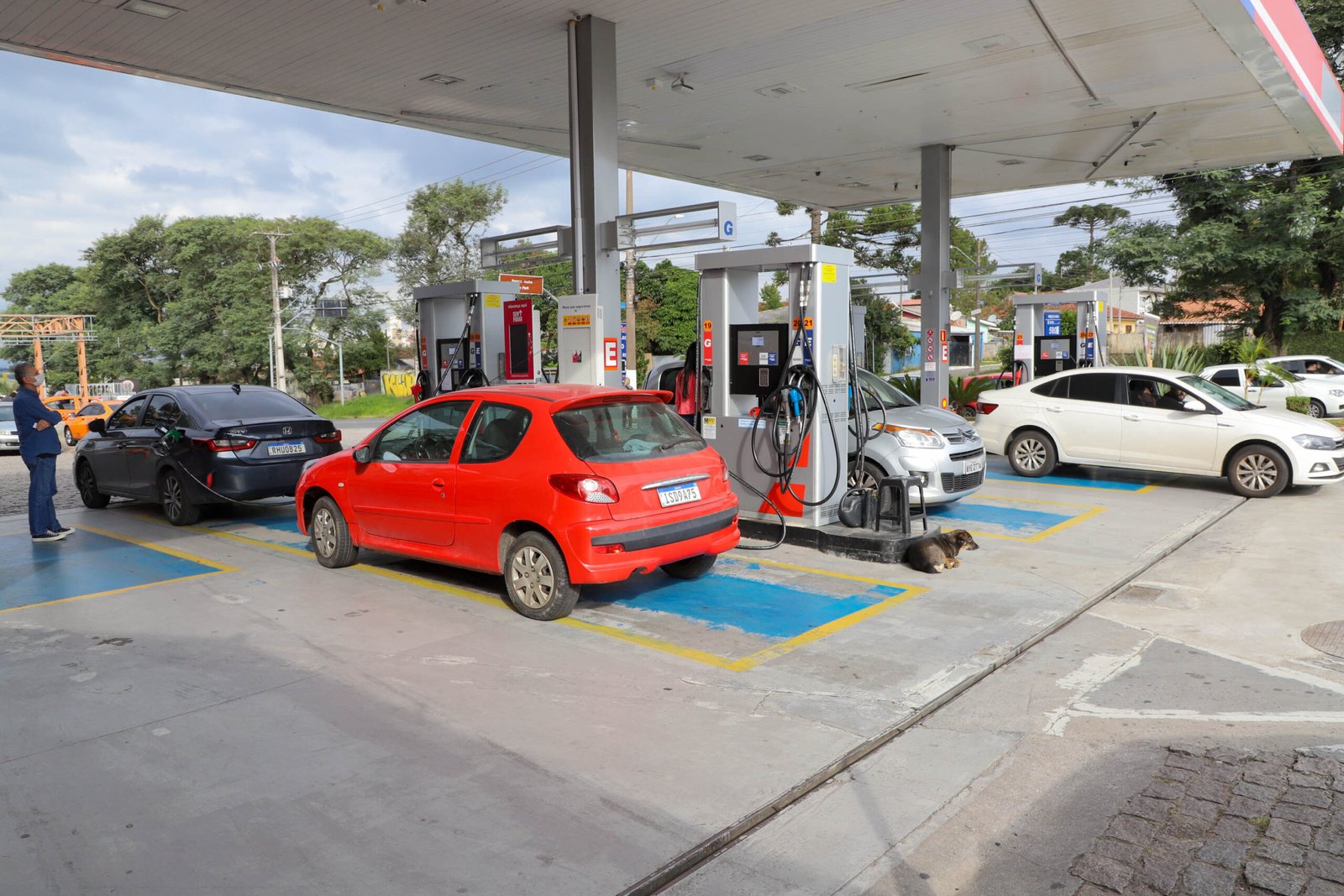 Comércio varejista do Paraná cresce 1,3% nos primeiros cinco meses de 2023, mostra IBGE