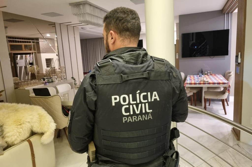 Ação da Polícia Civil na RMC mira envolvidos com tráfico de drogas e lavagem de dinheiro
Foto: PCPR