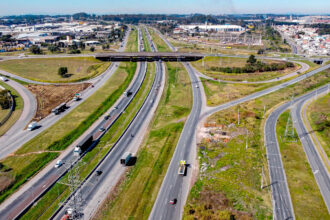 concessão em trechos das rodovias BR-277, BR-373, BR-376, BR-476, PR-418, PR-423 e PR-427.