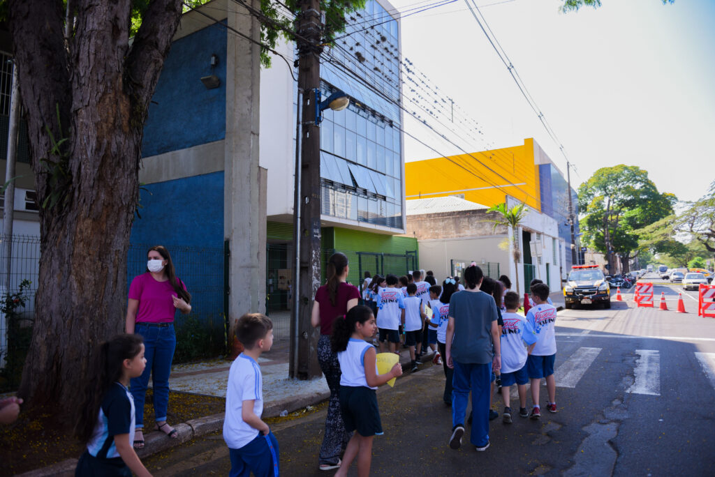 Prefeitura realiza simulação de plano de abandono e garante segurança das unidades escolares