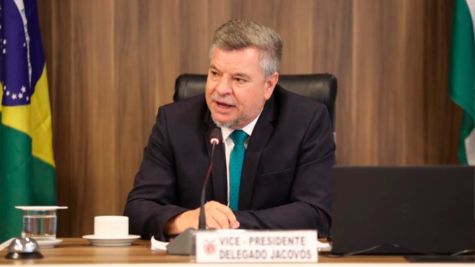 Sob a presidência do deputado Jacovós, Comissão de Justiça aprova importantes projetos ao Paraná