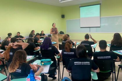 Prefeitura garante ensino de qualidade e realiza primeiro evento científico de língua inglesa para professores da rede municipal