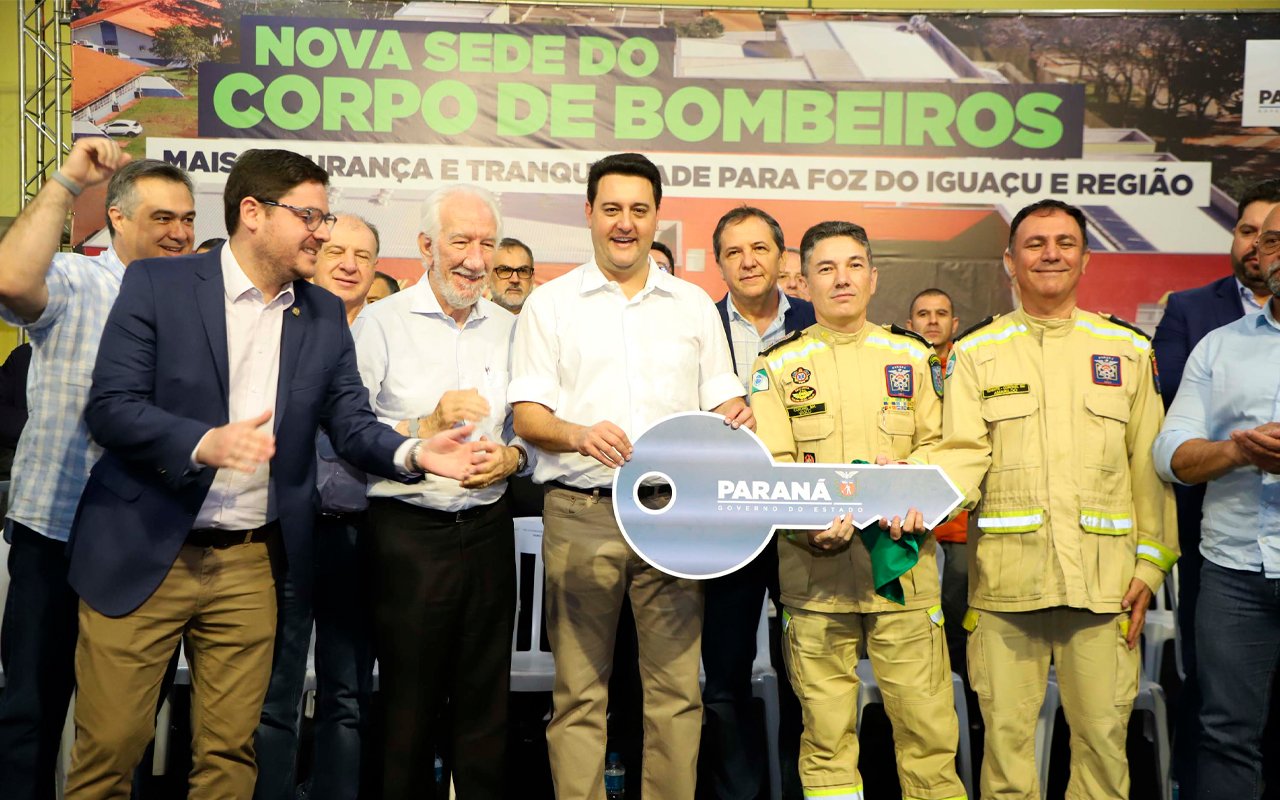 Ratinho Junior inaugura nova sede do Corpo de Bombeiros de Foz do Iguaçu, a maior do Estado