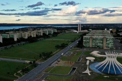 Concurso Nacional Unificado - Prédios da Esplanada dos Ministérios, Brasília, DF.