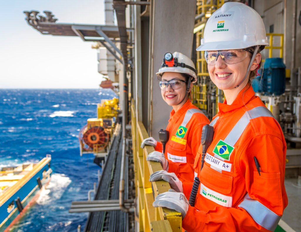 Petrobras inicia convocação de mais 289 aprovados em concurso de nível superior