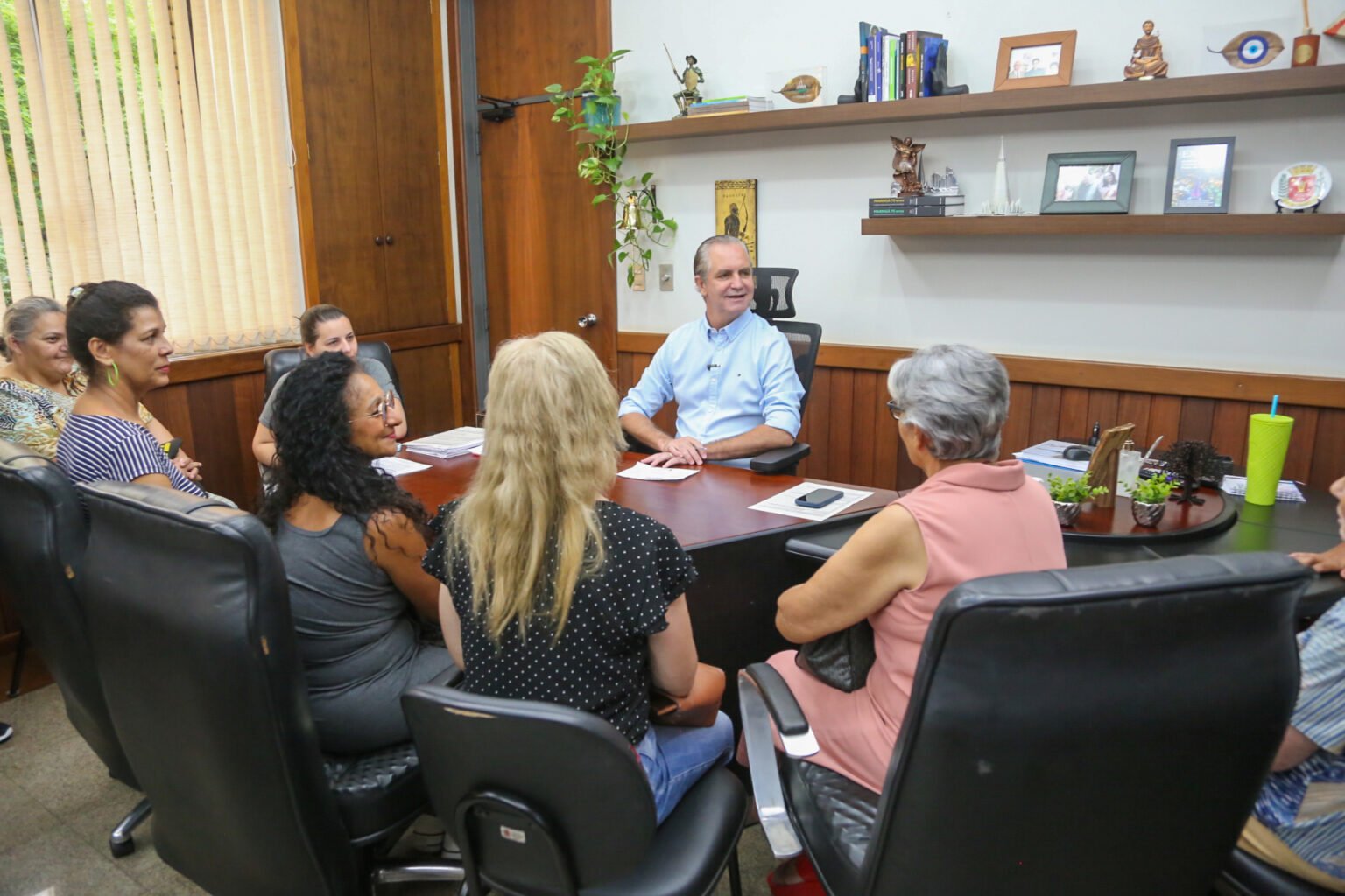 Ulisses Maia recebe 200 pessoas em 10 horas de atendimento durante Gabinete Aberto