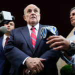 Giuliani, um aliado de longa data de Trump que também atuou como advogado do colega republicano, enfrenta uma enxurrada de honorários advocatícios, multas, sanções e danos relacionados ao seu trabalho ajudando Trump a tentar anular as eleições de 2020 e outros casos .