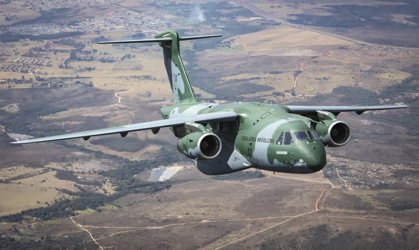 Aeronave da Força Aérea Brasileira (FAB) chega à Itália
