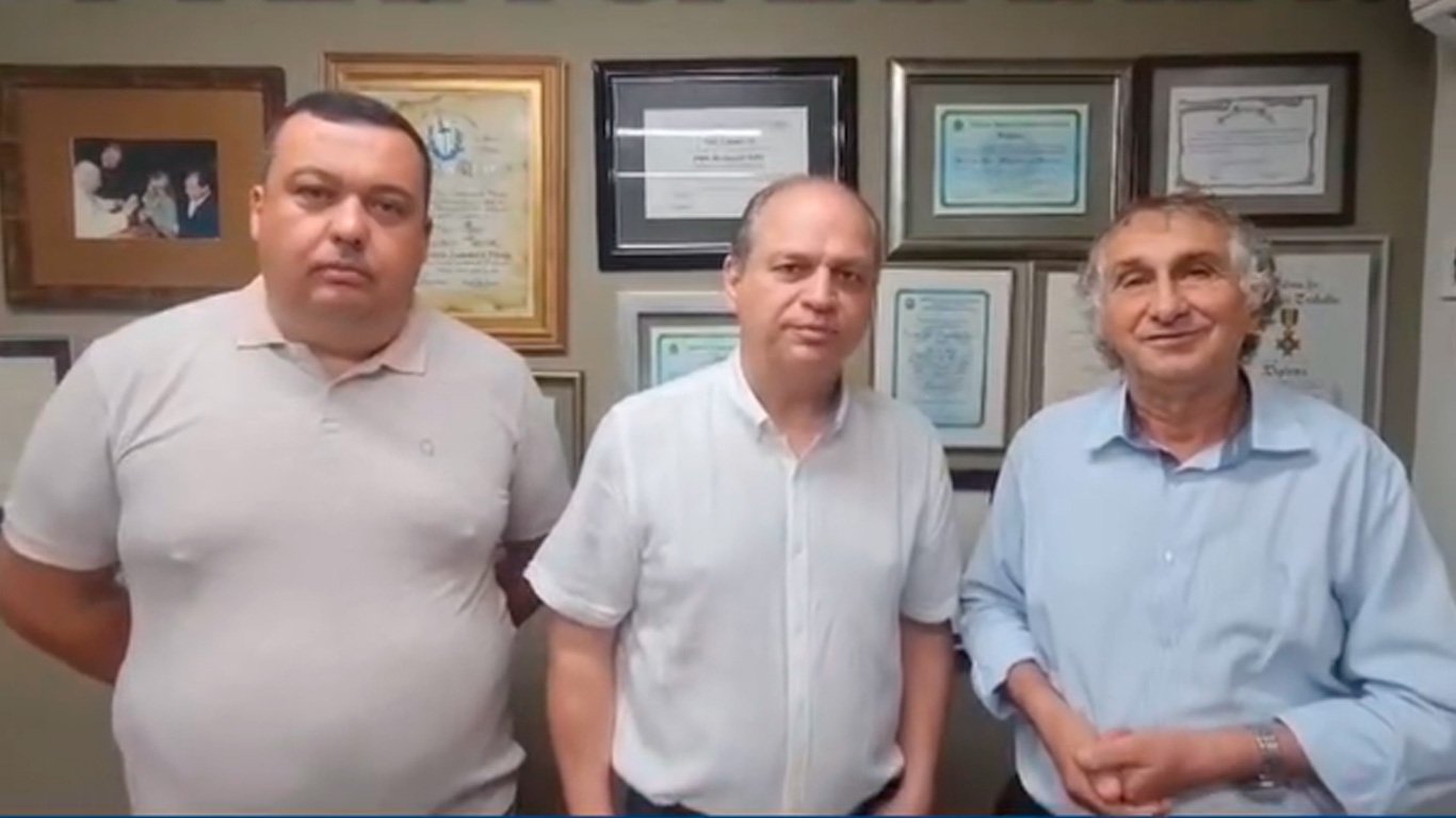 Nildão,-Ricardo-Barros-e-Walter-Volpato