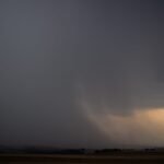 Foto do temporal olhando de Marialva para Maringá, da pra ver bem o momento em que a microexplosão atingia a zona norte de Maringá.