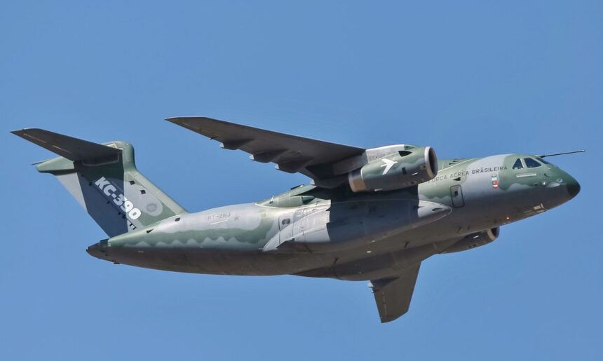 09/10/2023, Avião da Embraer KC 390. Foto: Marcos Corrêa/PR/Wikipedia