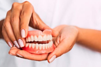 próteses dentárias