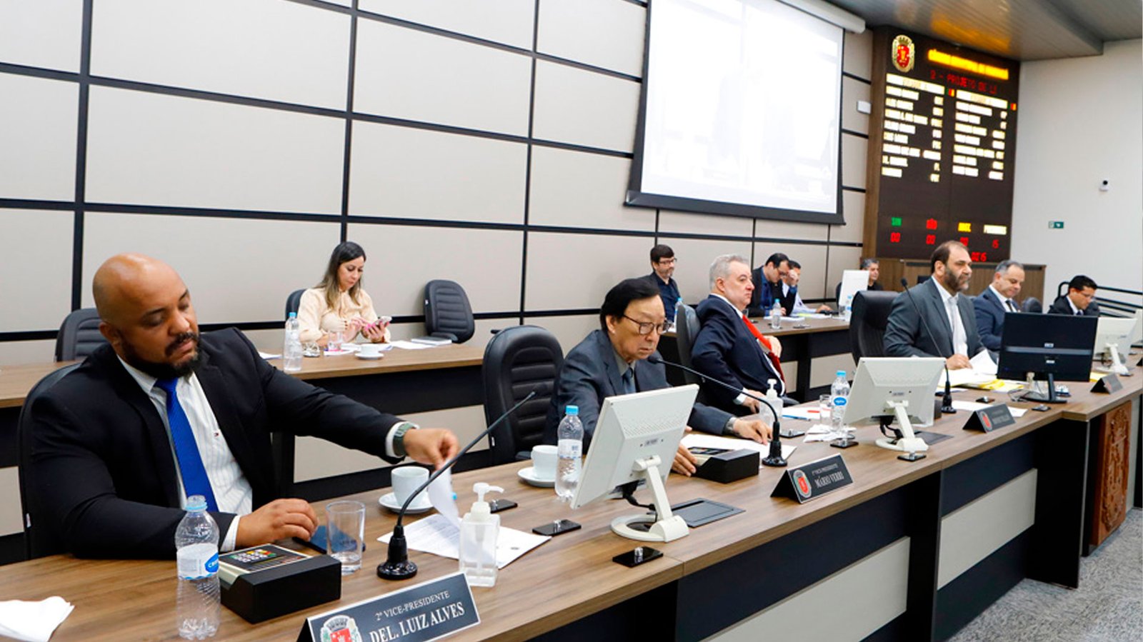 Mesa diretora da Câmara de Maringá