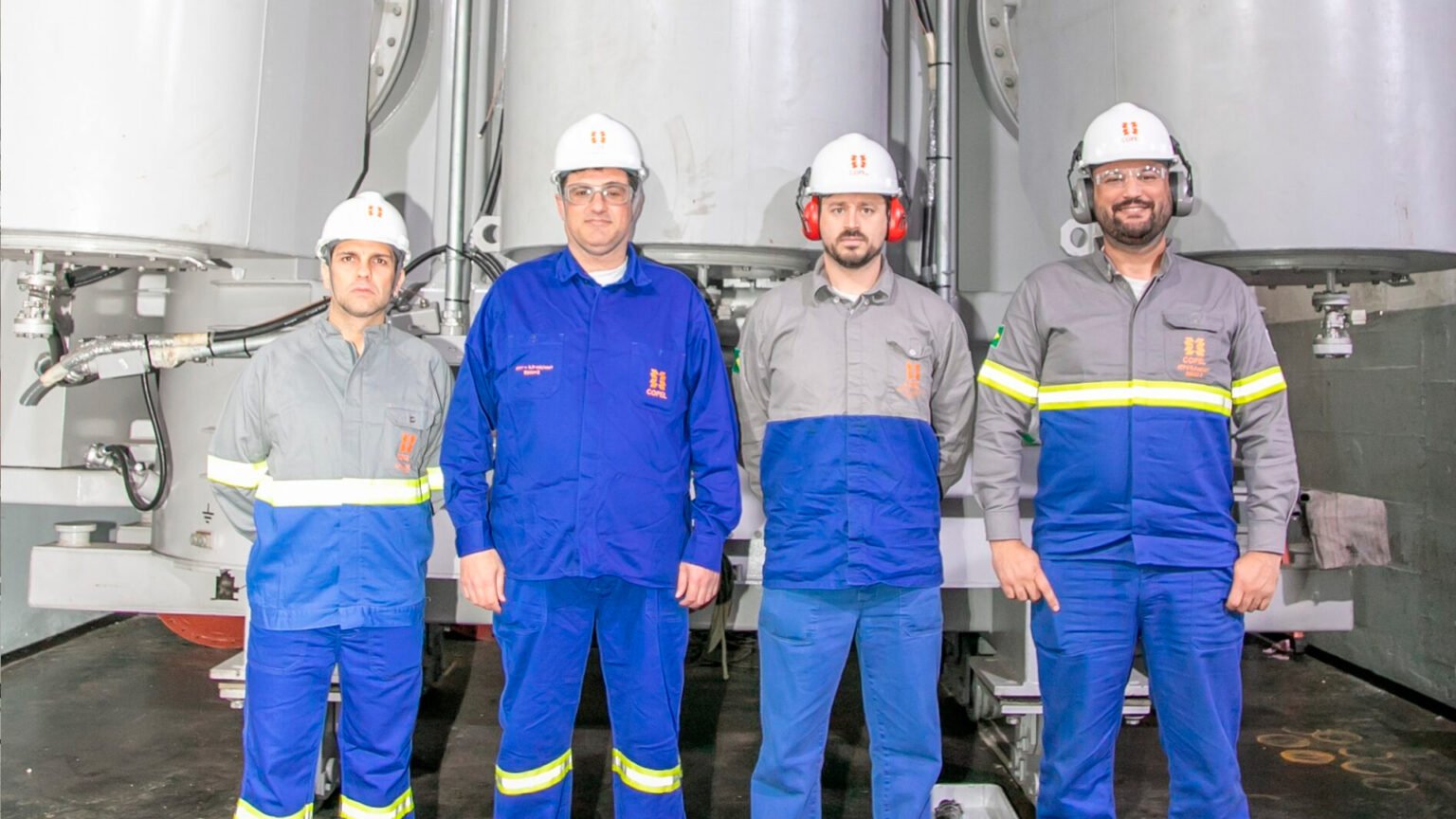 Usina Hidrelétrica Governador Parigot de Souza, em Antonina (PR).