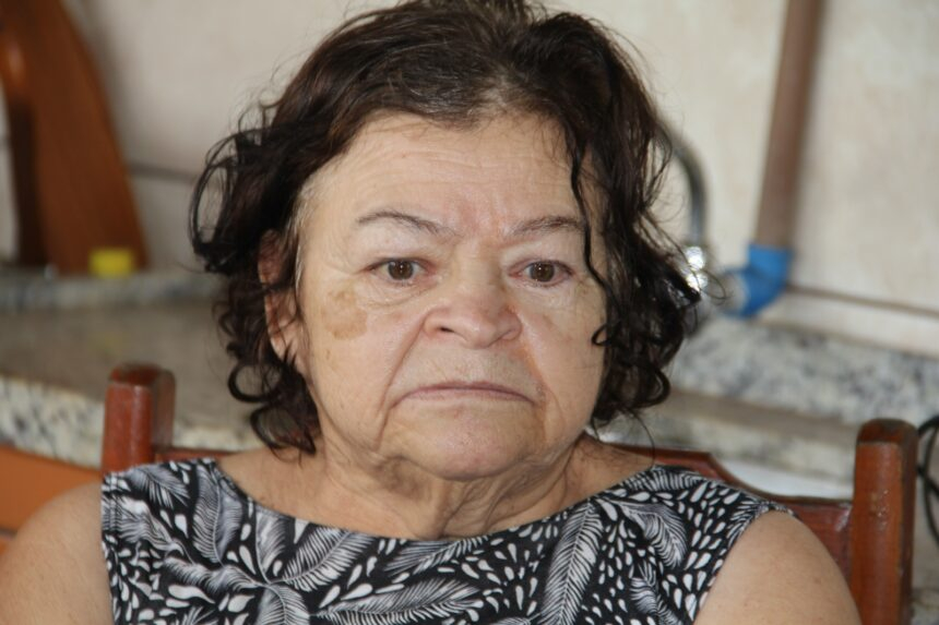 Neusa Aparecida de Souza, 69 anos, moradora do Jardim Alvorada