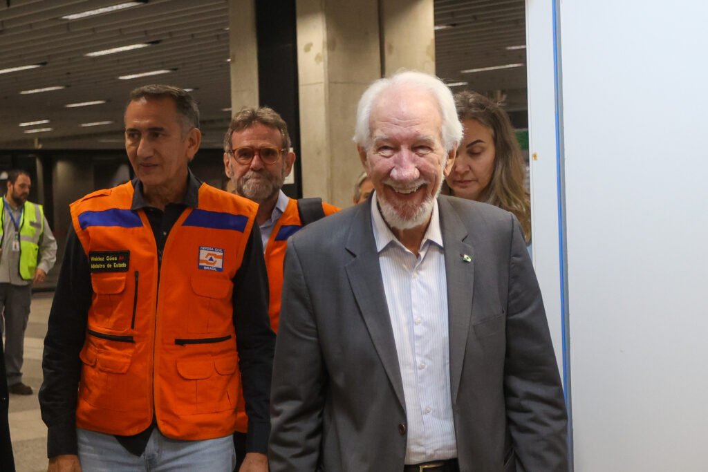 Darci Piana e ministro Waldez Góes se reúnem com moradores de União da Vitória; Governo Federal anuncia repasse de R$ 2,1 milhões em auxílio humanitário