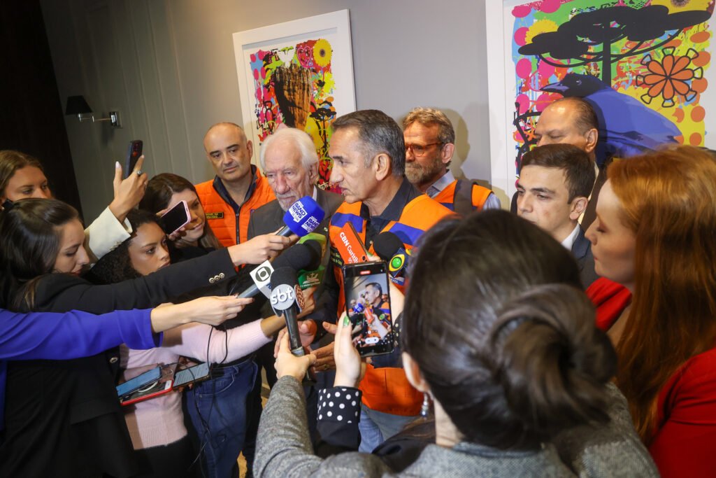 Darci Piana e ministro Waldez Góes se reúnem com moradores de União da Vitória; Governo Federal anuncia repasse de R$ 2,1 milhões em auxílio humanitário