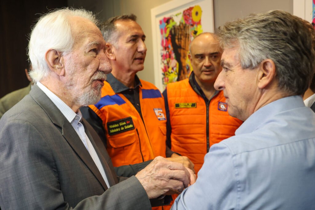 Darci Piana e ministro Waldez Góes se reúnem com moradores de União da Vitória; Governo Federal anuncia repasse de R$ 2,1 milhões em auxílio humanitário