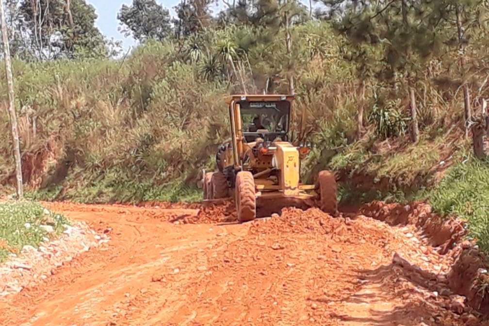 Governo do Paraná começa a pagar R$30 milhões para reconstruir estradas rurais