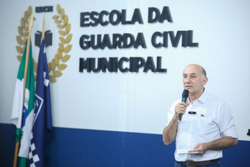 Prefeitura implanta Sistema Nacional de Informações de Segurança Pública no Centro de Controle Integrado da Guarda