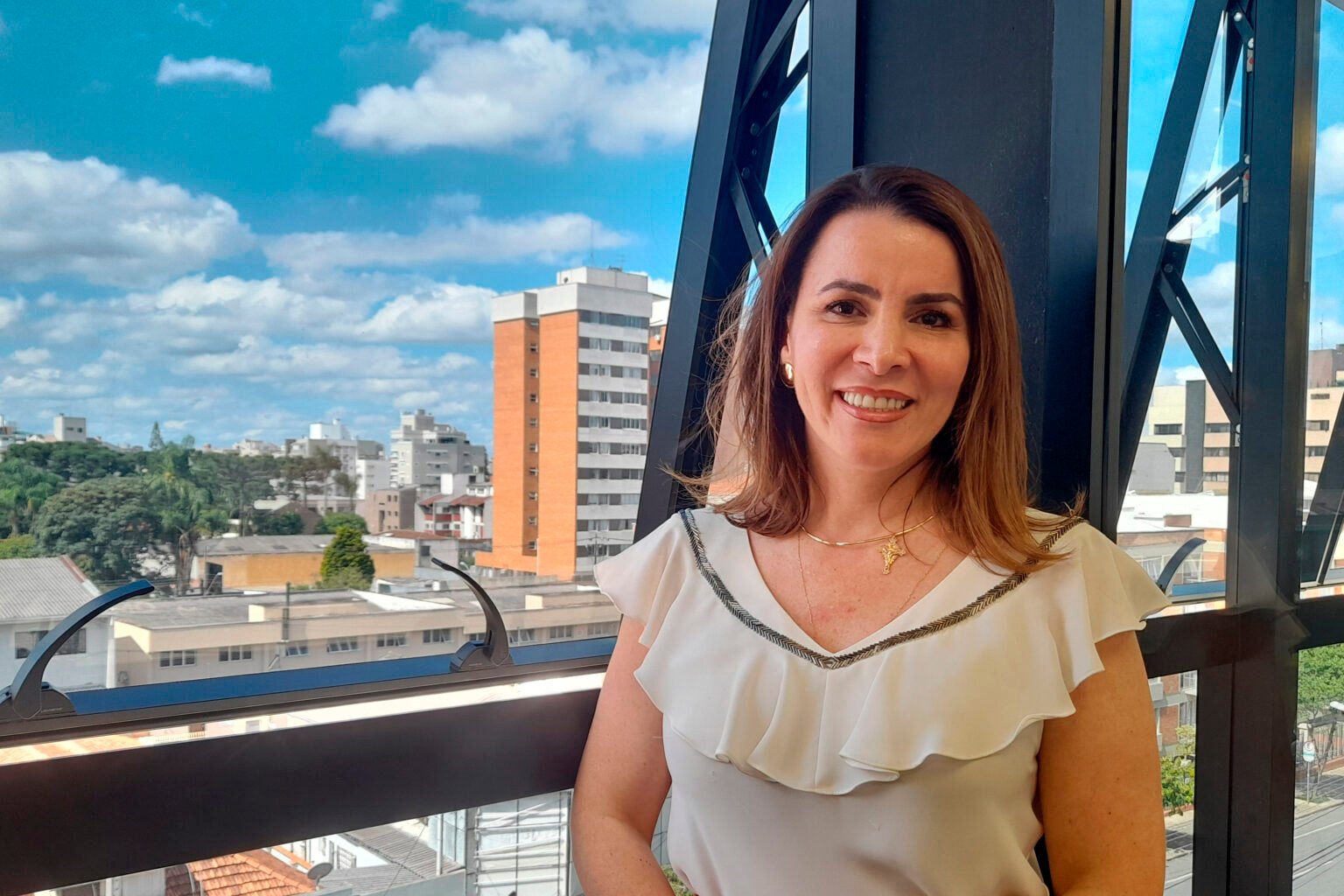 Advogada Rejane Maria Schirr Scolari, nova diretora de Regulação Econômica, da Agência Reguladora de Serviços Públicos Delegados do Paraná (Agepar)